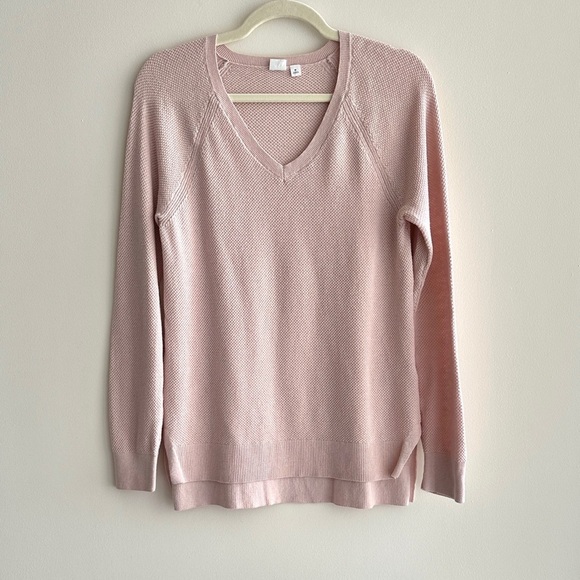 GAP Blush Pink V-Neck Women's Sweater, High-Low Lightweight Knit Sweater, Med - Picture 2 of 16